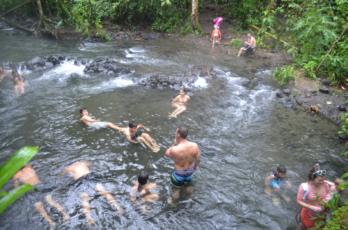 コスタリカの無料の天然温泉