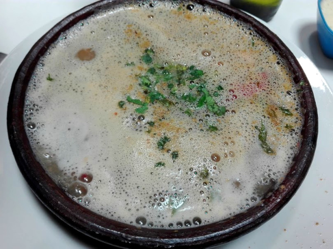 チリ・サンチアゴの海鮮スープ