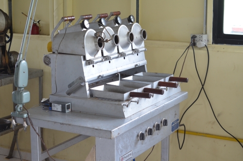 少量のコーヒー焙煎機械